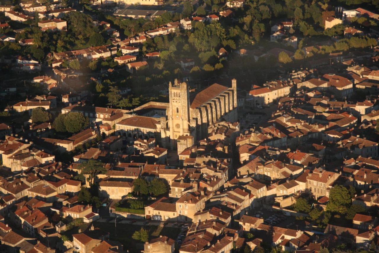 Le Chateau De Roquebere Condom Exteriér fotografie